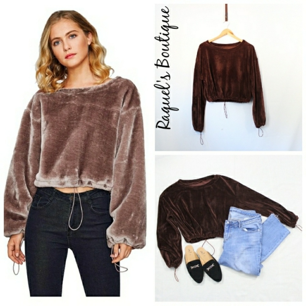 Café Velvet Pullover